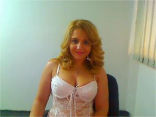 CoquineLilou - Live Sex Cam - 1565151