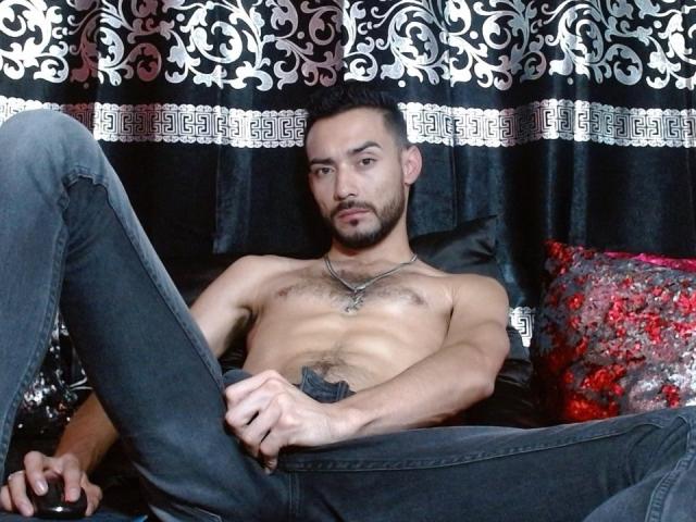 DamonBennet - Live sex cam - 15652978