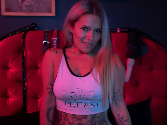 AmelieBlake - Camera khiêu dâm &amp; quyến rũ trực tiếp - 15656438