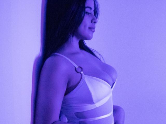 AgathaVega - Élő pornó és szexkamera - 15667006