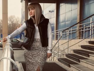 MonikaTrif - Live sex cam - 15677358