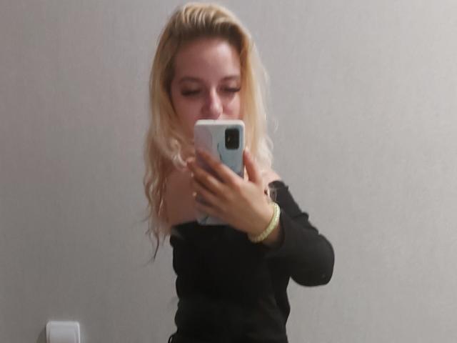 AmyCindi - Sexe cam en vivo - 15677950