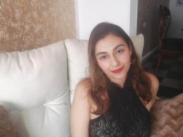 RosalieBlack - Live sex cam - 15683502