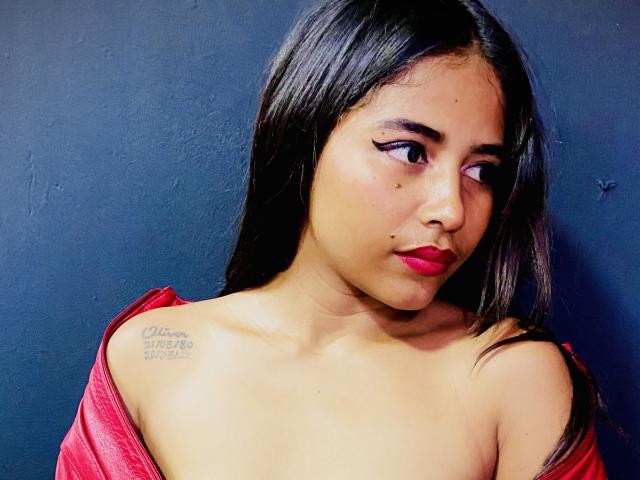 PervertedClariseWetX - Live sex cam - 15684198