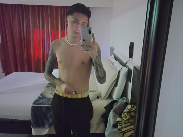 ThomasManson - Live Sex Cam - 15694514