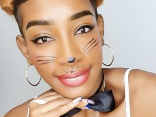 LarissaWilson - Live sex cam - 15696994