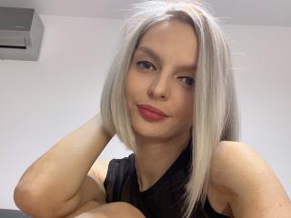 DouceAmelia - Live sex cam - 15706542