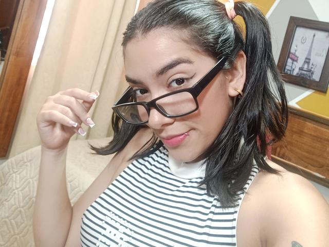 SharonKlart - Sexe cam en vivo - 15707002