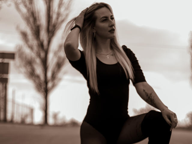 AnnLizzy - Live porn &amp; sex cam - 15708238