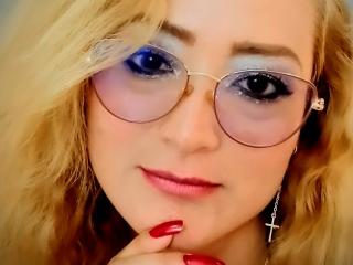 LucyRosiekus - Live sexe cam - 15711282