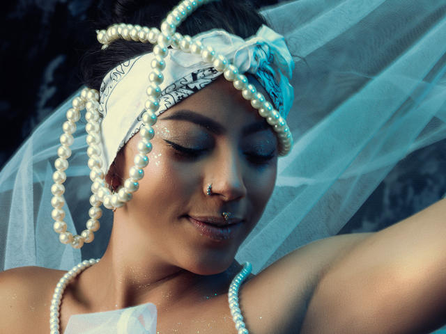 Amberv - Live porn &amp; sex cam - 15719070