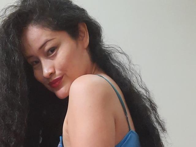 Xuuley - Live Sex Cam - 15726558
