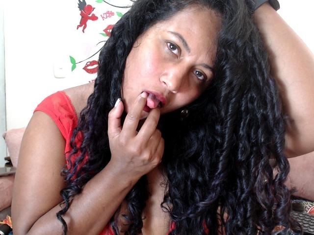 YiyaHot69 - Live sexe cam - 15732270