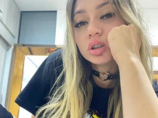 SophieLombardo - Live porn &amp; sex cam - 15739186