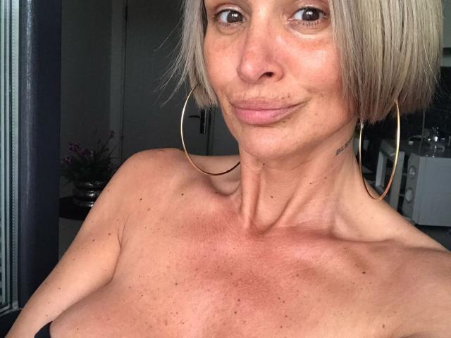 BrilliantOne - Sexe cam en vivo - 15758218