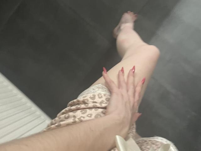 RozalinaPleasure - Live sex cam - 15767554