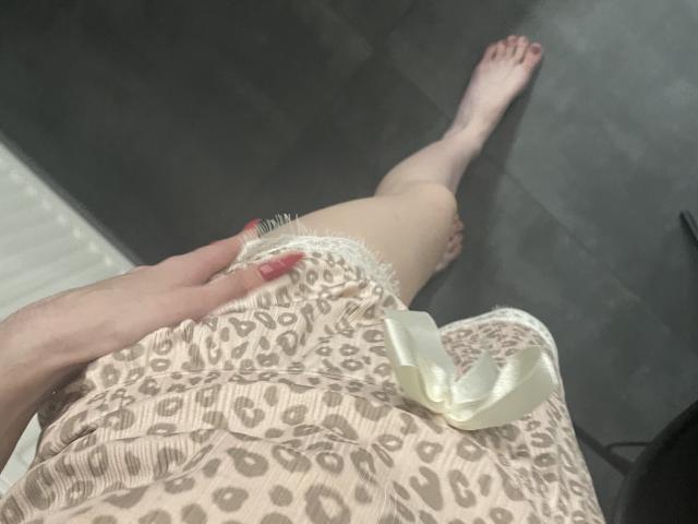 RozalinaPleasure - Live Sex Cam - 15767606