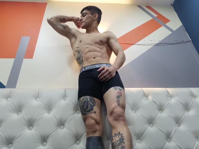 MisterHowie - Live porn &amp; sex cam - 15793154