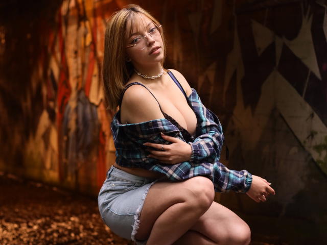 SophieMarkrov - Live Sex Cam - 15793710