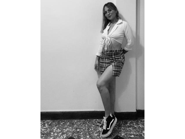 ValerieSage - Live sex cam - 15814206