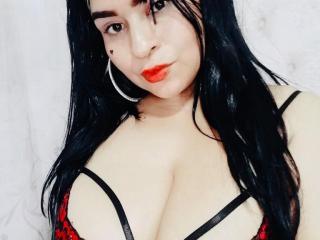 BettyHot69 - Live Sex Cam - 15816522