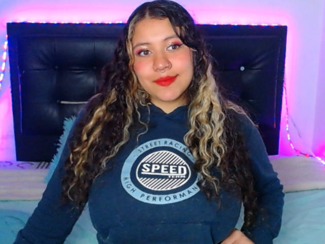KrisGarner - Live sex cam - 15819142