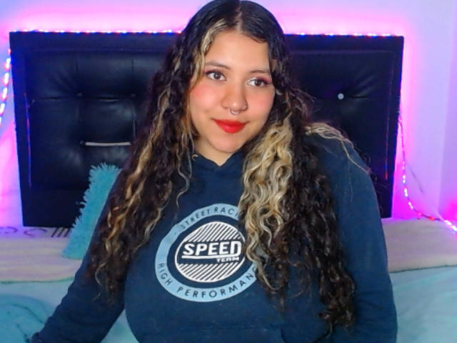 KrisGarner - Live sexe cam - 15819150