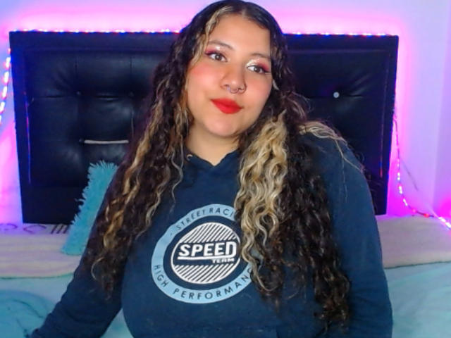 KrisGarner - Live sex cam - 15819158