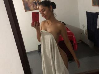 Leilani - Live sex cam - 15825658