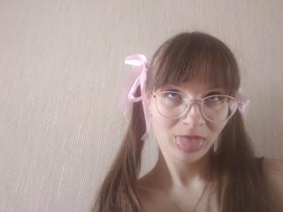 KiraGoldens - Live sexe cam - 15827750