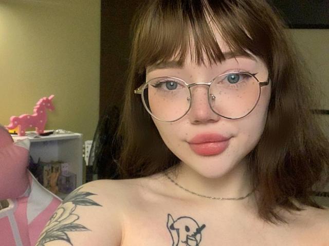 MillyMiltton - Live sex cam - 15833086