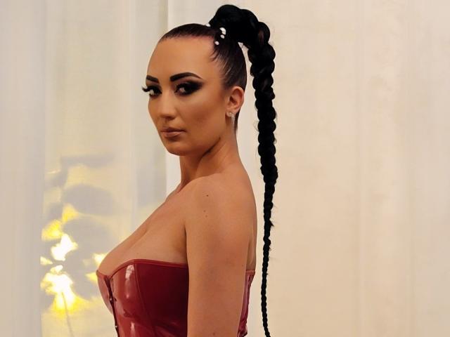 MiaBlackXO - сексуальная веб-камера в реальном времени - 15843310