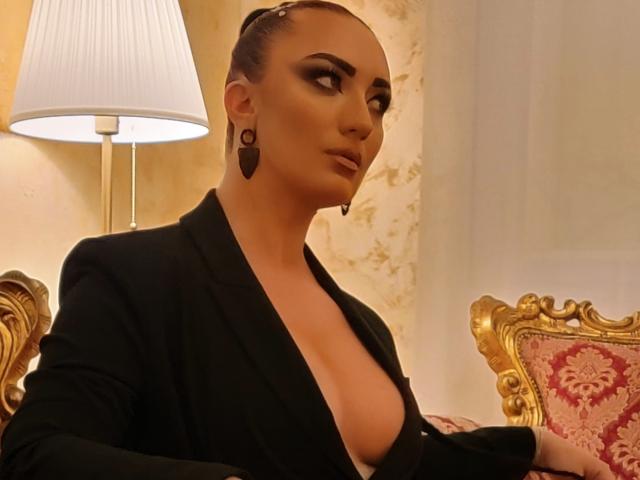 MiaBlackXO - Sexe cam en vivo - 15843362