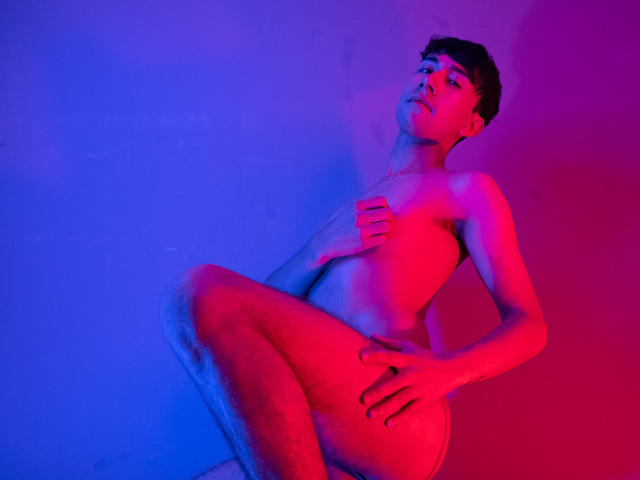 OliverMJ - Live Sex Cam - 15848638