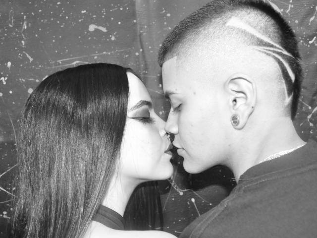 EmilyAndSam - Sexe cam en vivo - 15855274