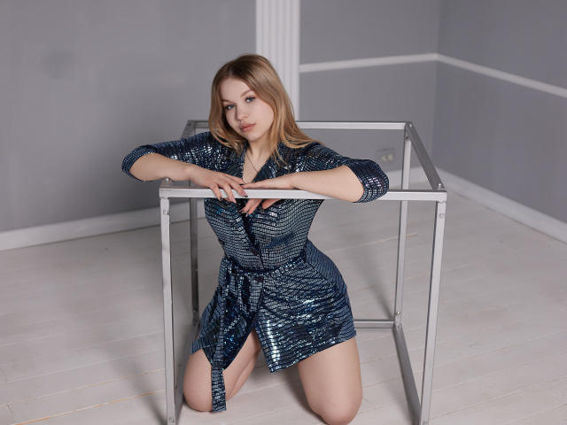 SimonaMorris - Sexe cam en vivo - 15870882