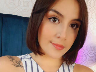 EmilyBrrown - Live sex cam - 15874458