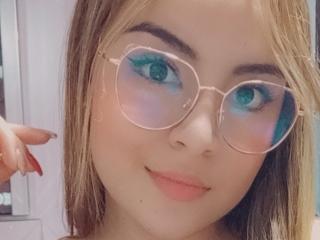 EmilyBrrown - Live Sex Cam - 15874558