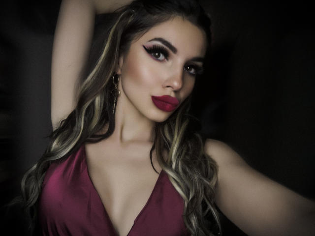 GoddessKaterina - Camera khiêu dâm &amp; quyến rũ trực tiếp - 15879554