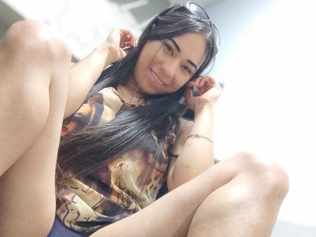 CloeMullerX - Live sex cam - 15899458