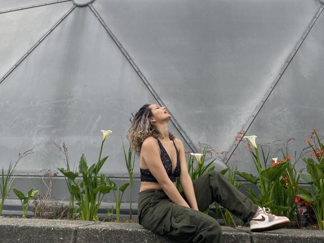 FloraSaenz - Live sex cam - 15911566