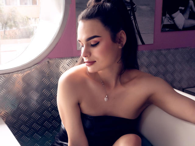 CharlotteBroown - Live porn &amp; sex cam - 15915466