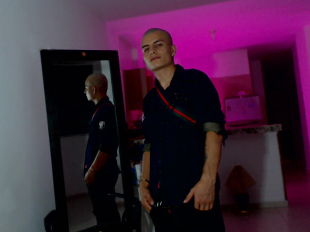 ShatSex - Live Sex Cam - 15939054