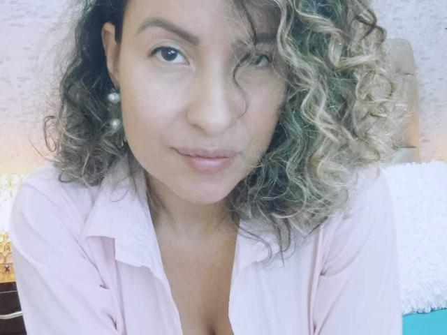 EroticSasha - Live sexe cam - 15945278
