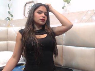 WhitneyQueen - Live Sex Cam - 15947114