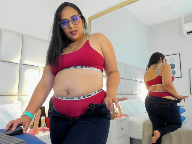 KendalReus - Live sex cam - 15949274