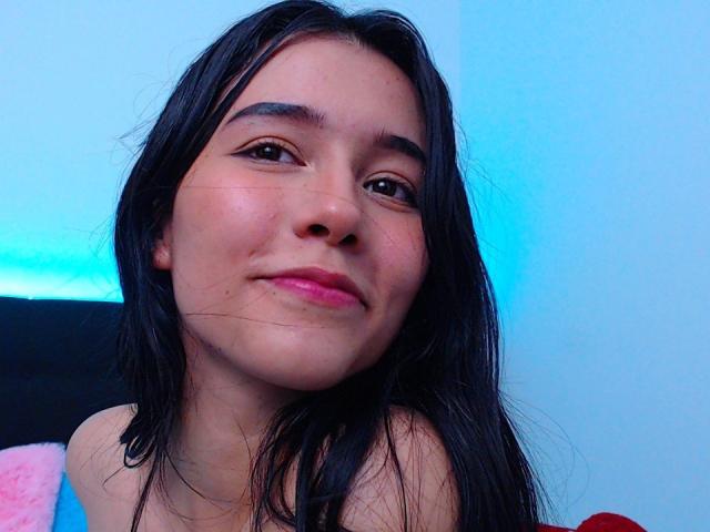 DeisyWest - Live sex cam - 15981310