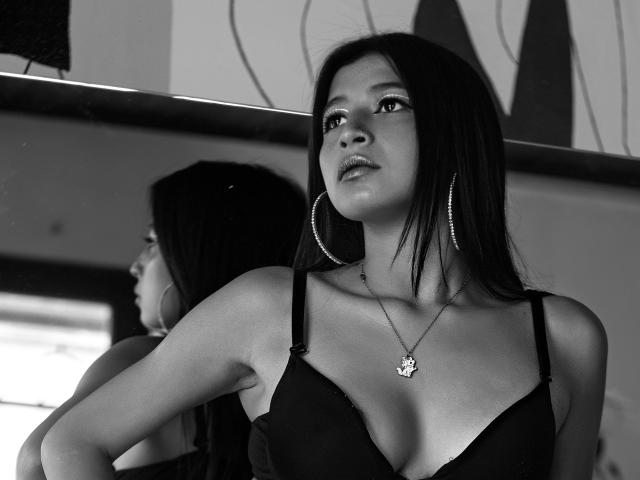 NaiaSanders - Live sex cam - 15985370