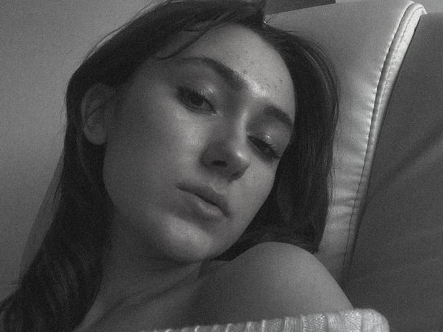 EsterEmbrace - Live sex cam - 15988478