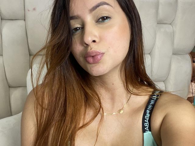 EmilyParkerr - Live sex cam - 16004338